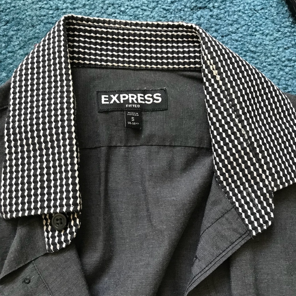 EXPRESS MENS GRAY BUTTON DOWN SHIRT DETAIL CUFFS - Picture 2 of 6